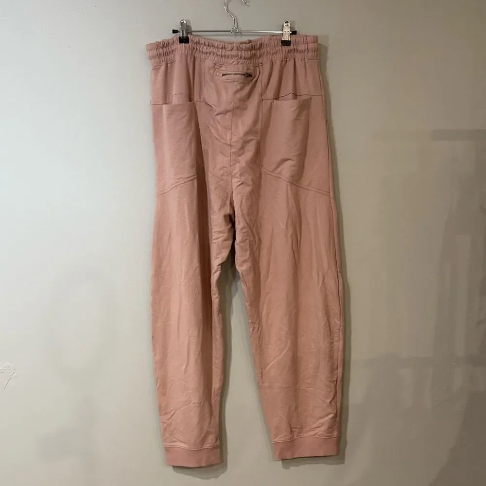 Free People‎ movement dusty rose colored joggers with ankle zip and drawstring - Picture 13 of 13